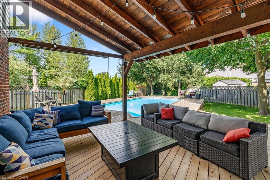 Photo 33 of 17 Kintyre Court, Caledonia ON