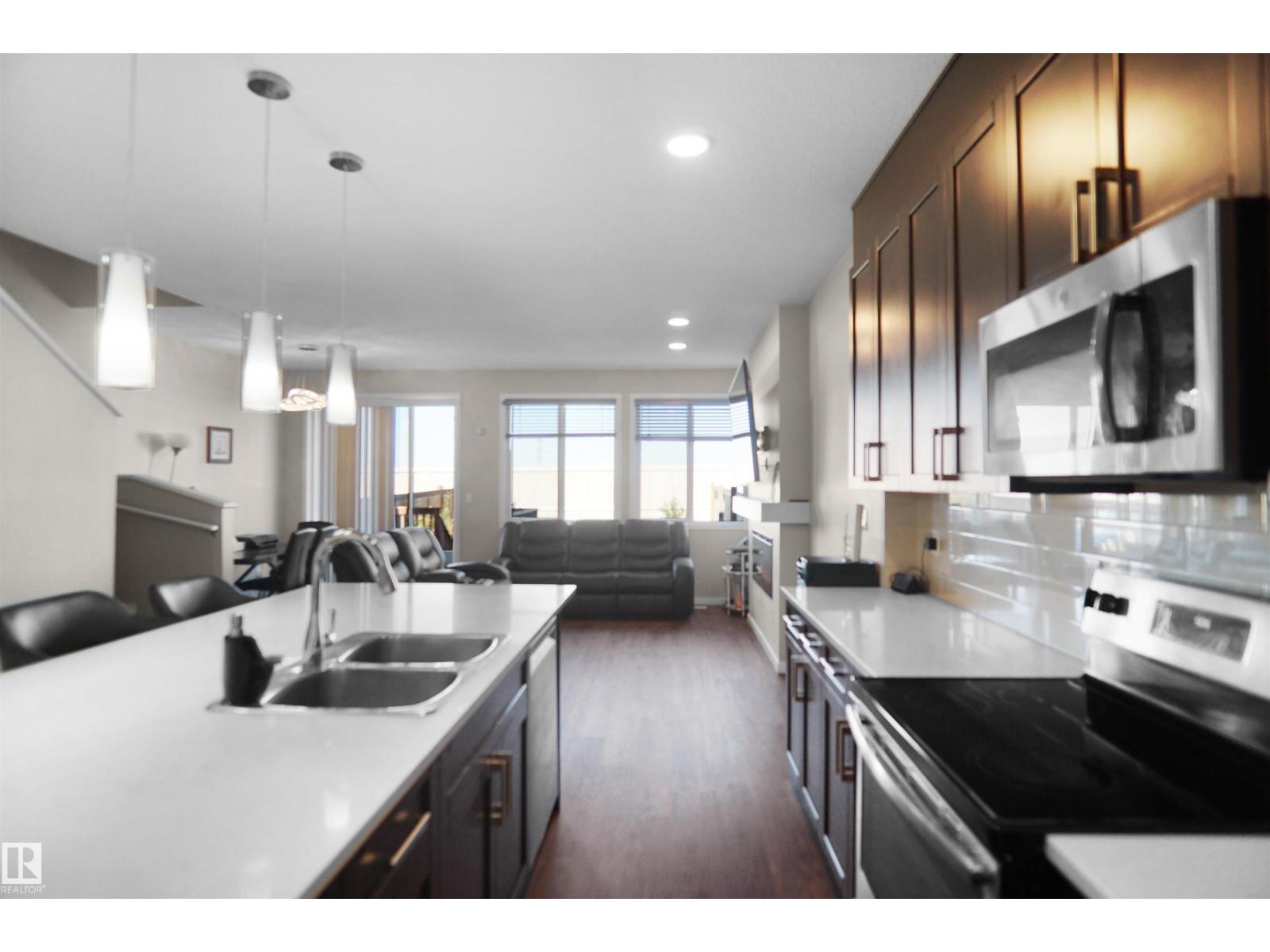 Photo 39 of 671 Eagleson Crescent Nw Nw, Edmonton AB