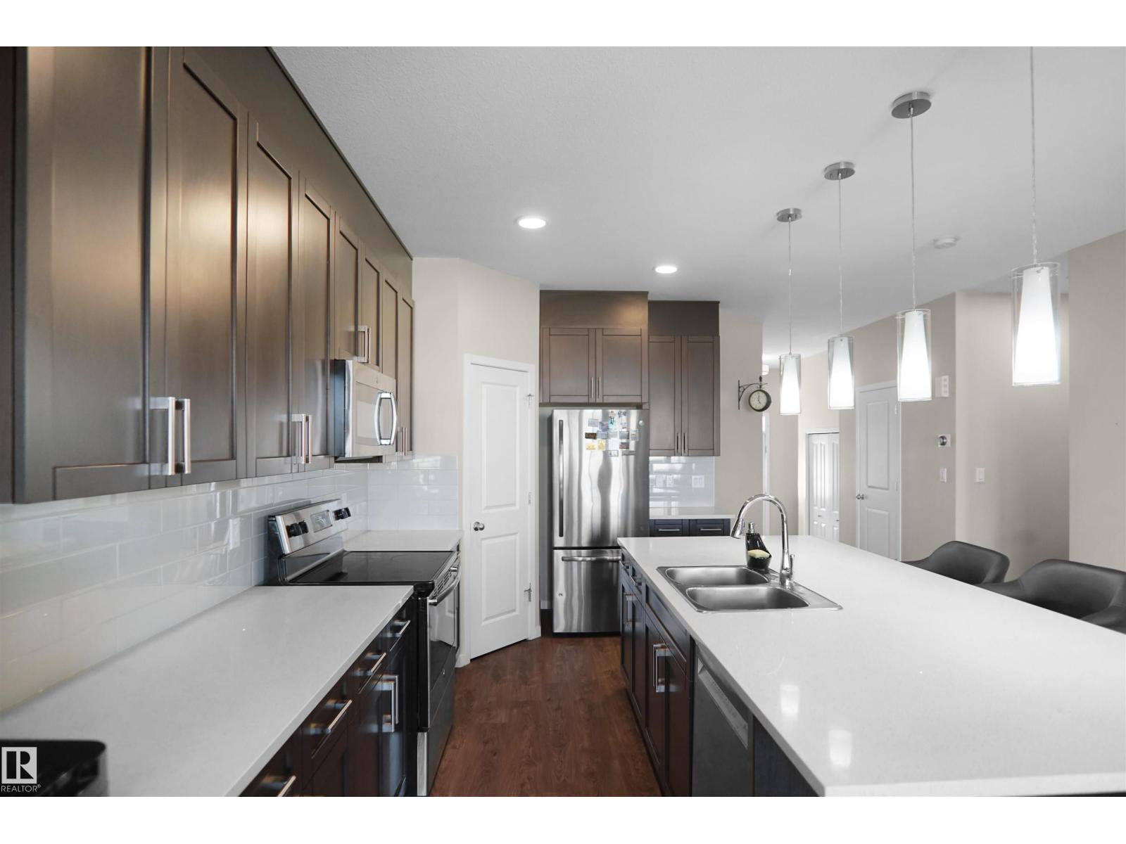 Photo 48 of 671 Eagleson Crescent Nw Nw, Edmonton AB