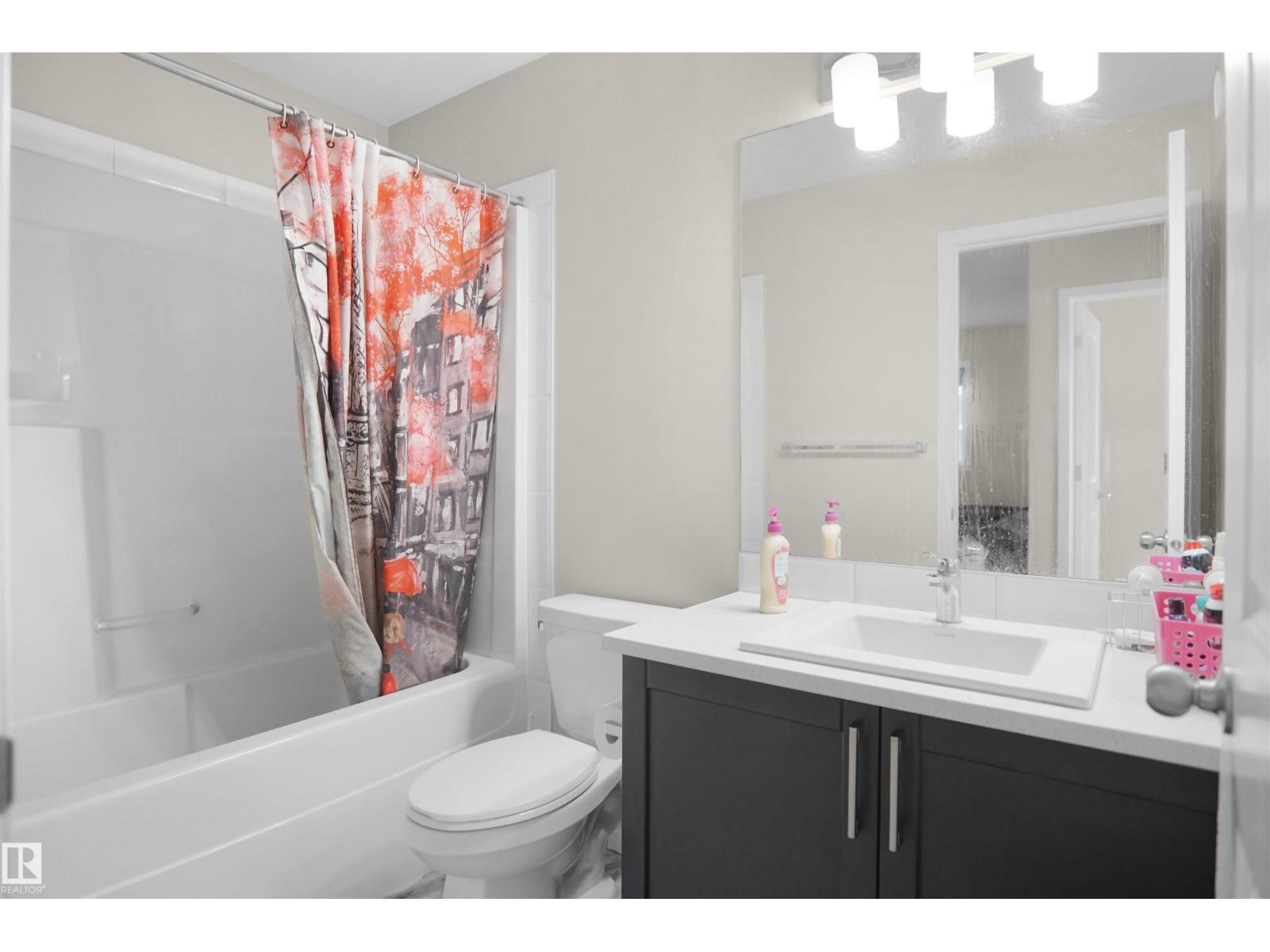 Photo 30 of 671 Eagleson Crescent Nw Nw, Edmonton AB