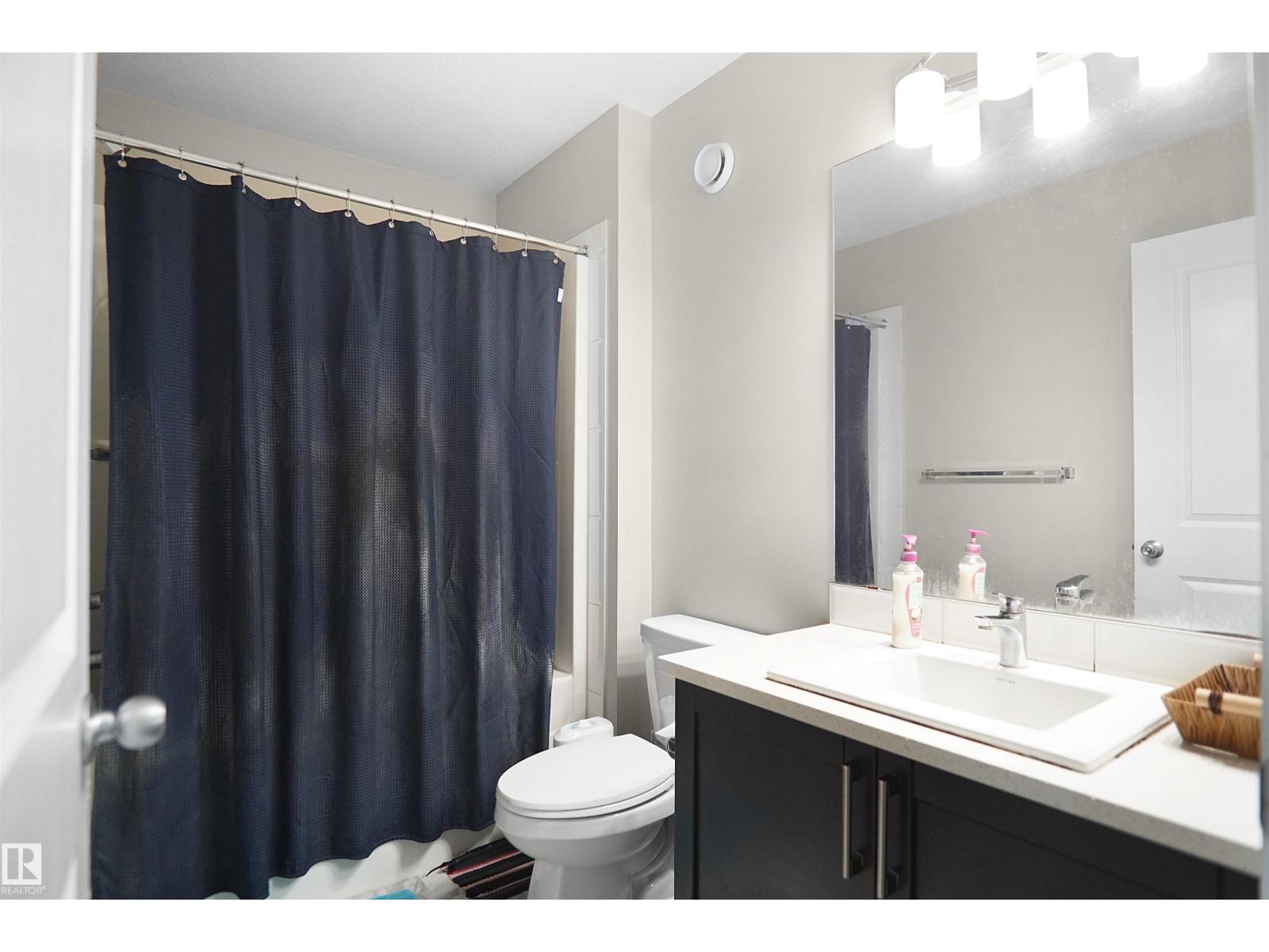Photo 18 of 671 Eagleson Crescent Nw Nw, Edmonton AB