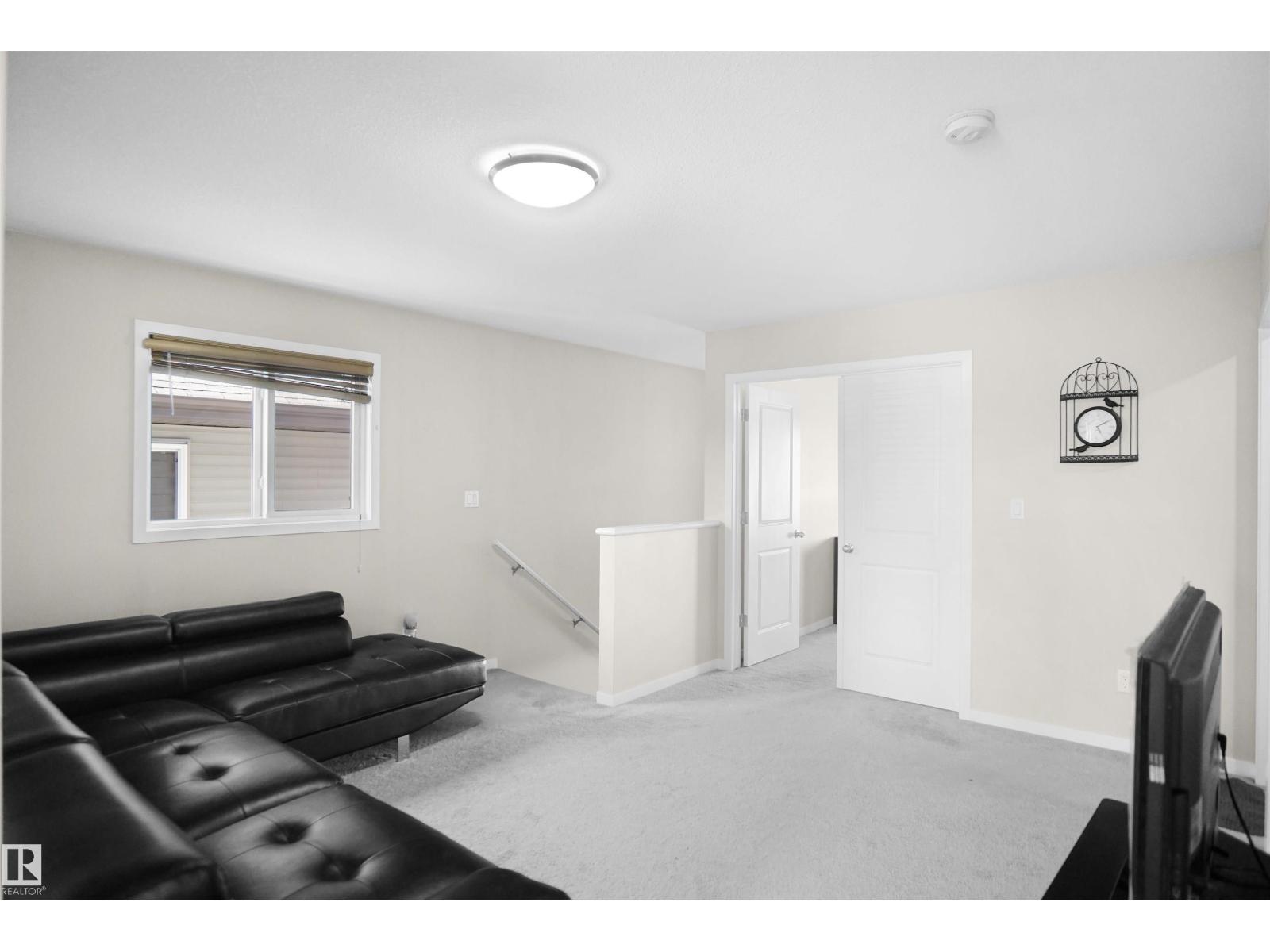 Photo 41 of 671 Eagleson Crescent Nw Nw, Edmonton AB