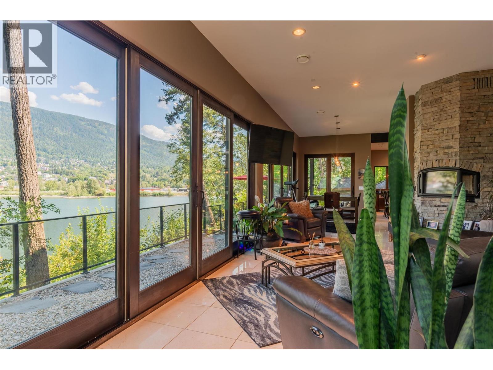Photo 34 of 59 Johnstone Road, Nelson BC