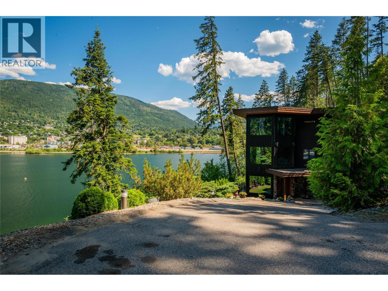 Photo 60 of 59 Johnstone Road, Nelson BC