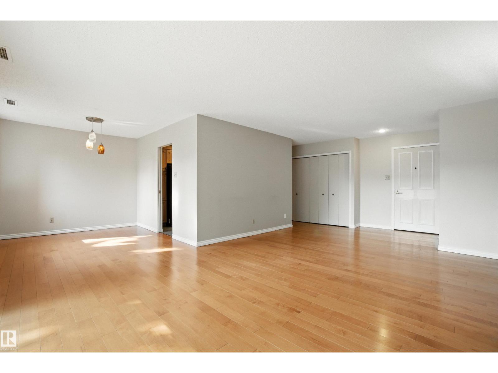 Photo 70 of 213 14810 51 Av Nw, Edmonton AB