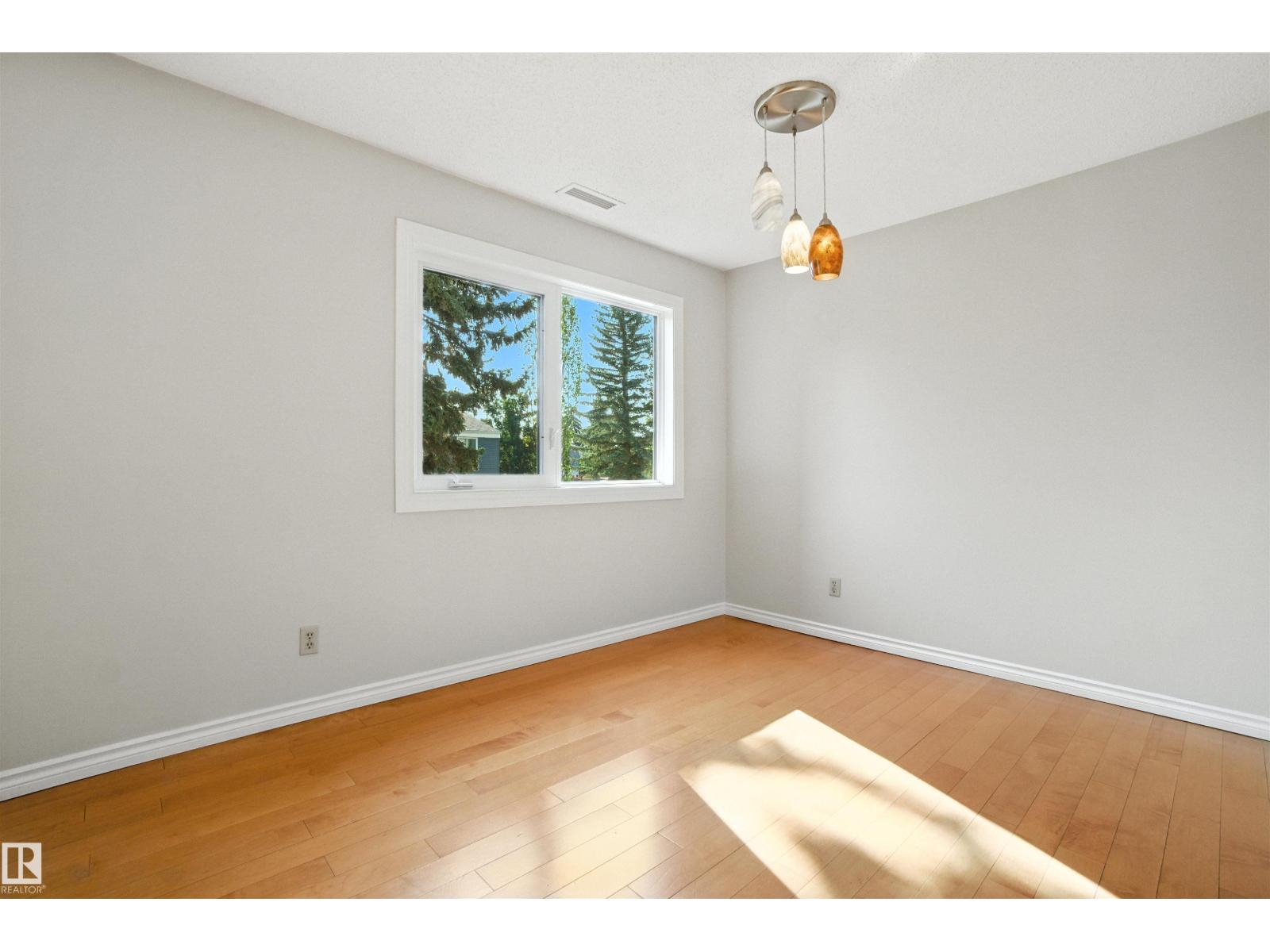 Photo 2 of 213 14810 51 Av Nw, Edmonton AB