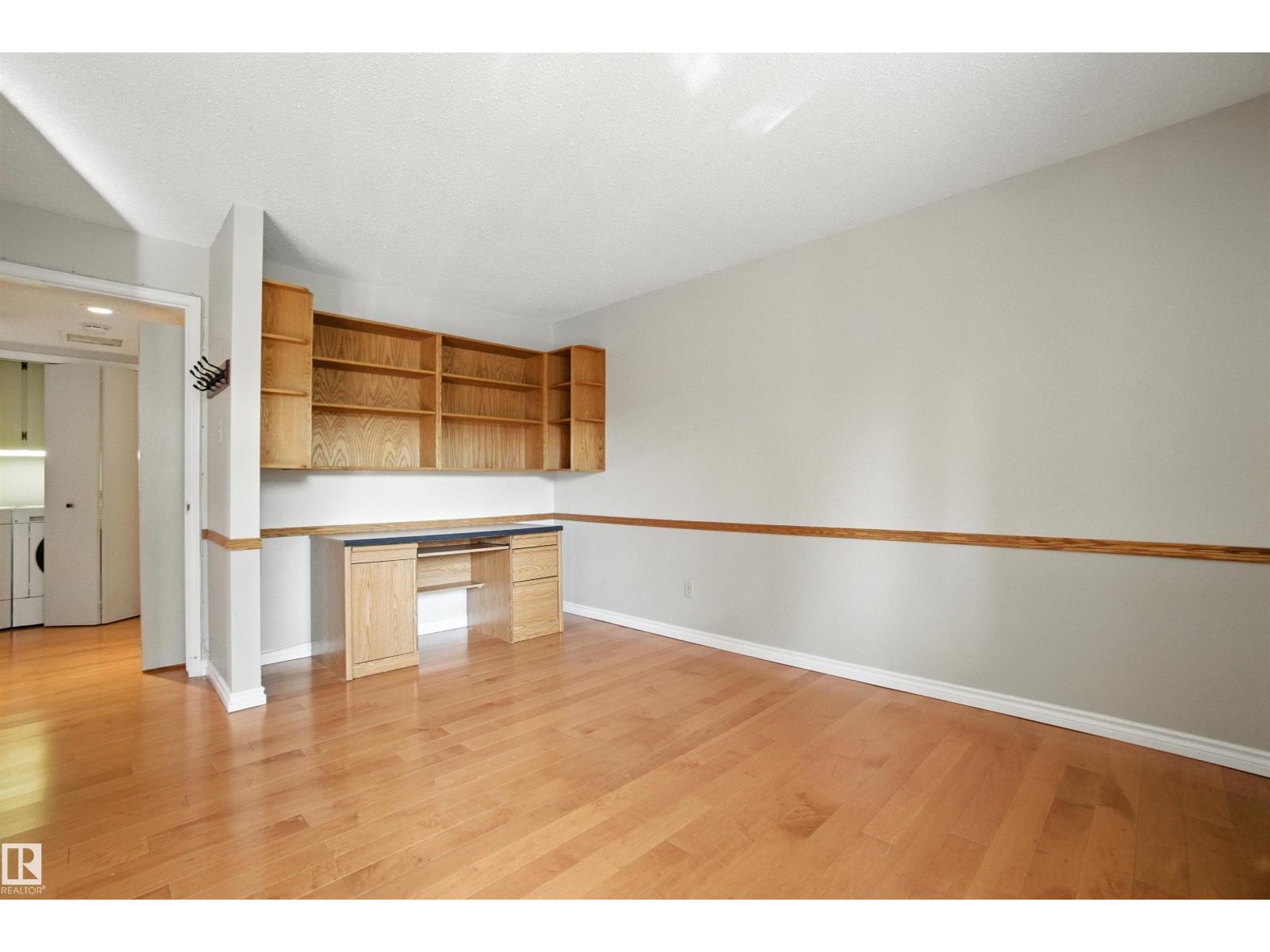 Photo 41 of 213 14810 51 Av Nw, Edmonton AB