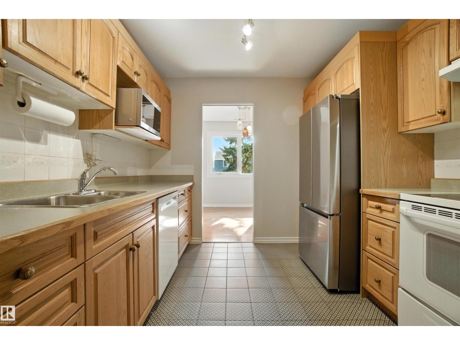 Photo 61 of 213 14810 51 Av Nw, Edmonton AB