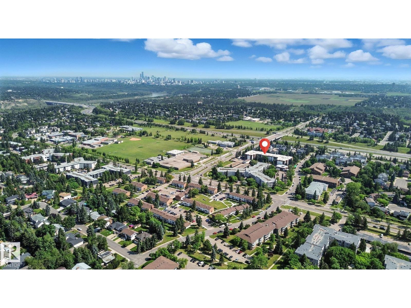 Photo 13 of 213 14810 51 Av Nw, Edmonton AB