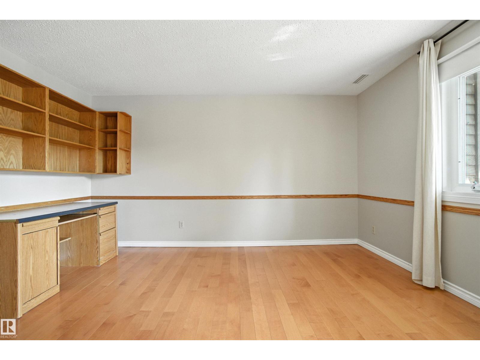 Photo 27 of 213 14810 51 Av Nw, Edmonton AB