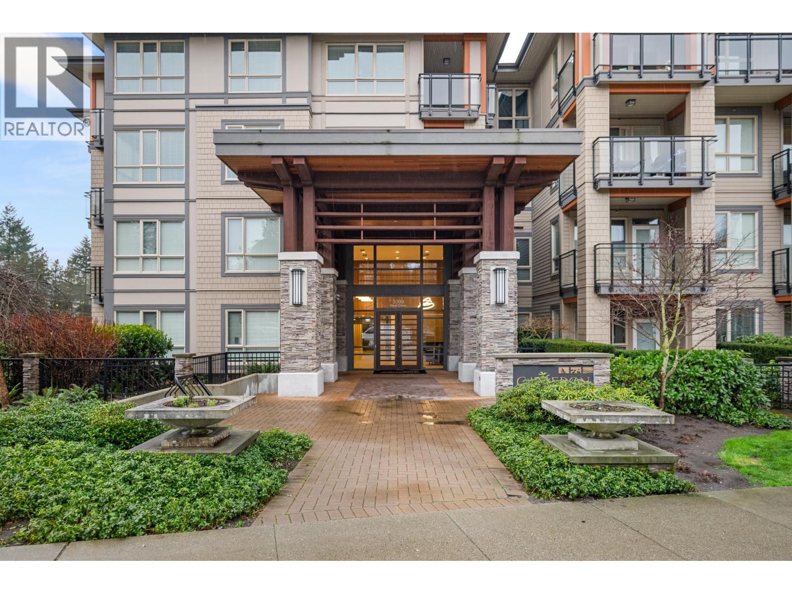 Photo 31 of 501 3399 Noel Drive, Burnaby BC