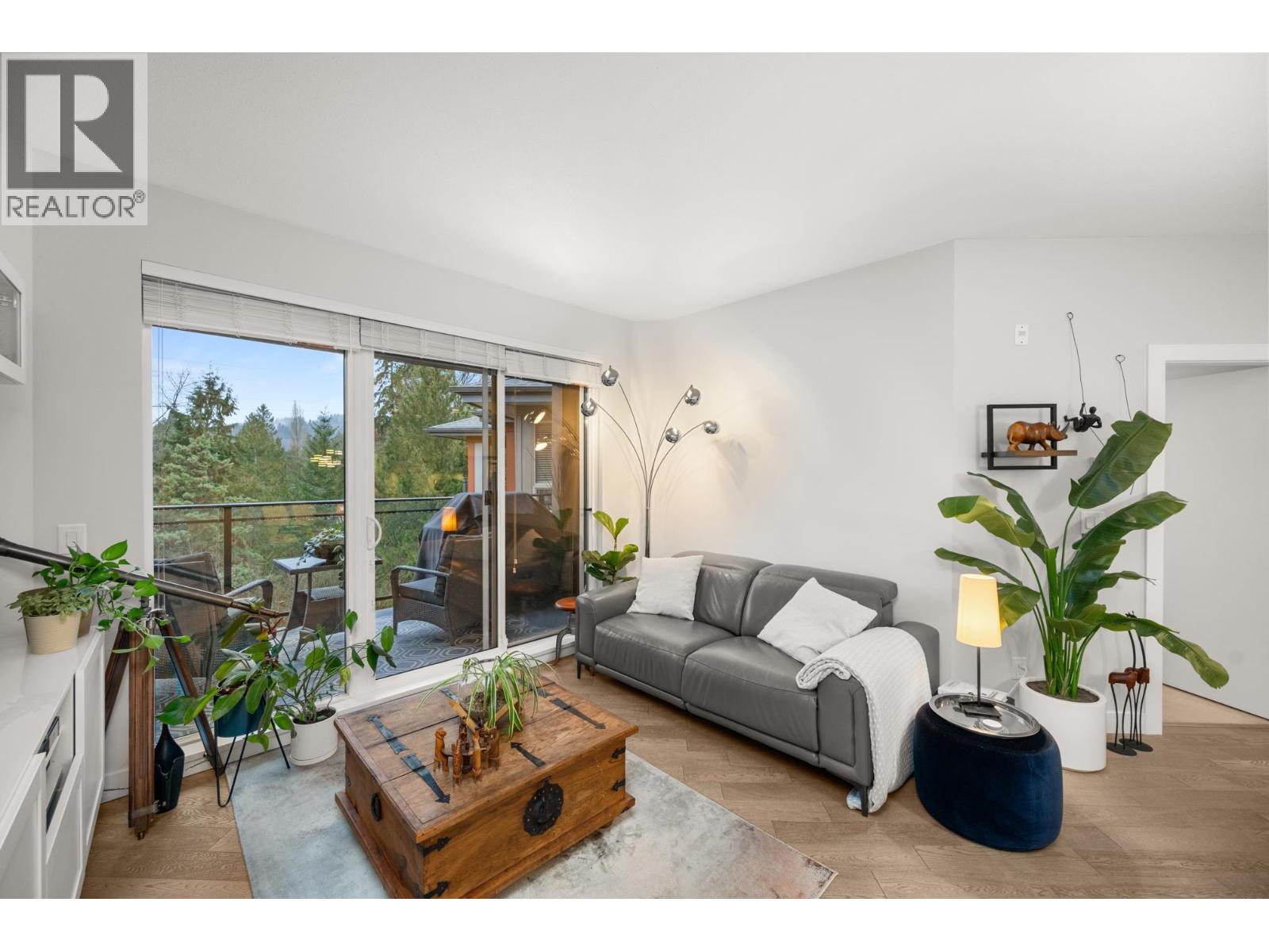 Photo 1 of 501 3399 Noel Drive, Burnaby BC