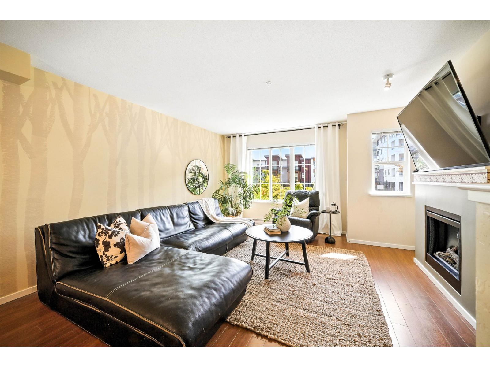 Photo 21 of 51 20875 80 Avenue, Langley BC