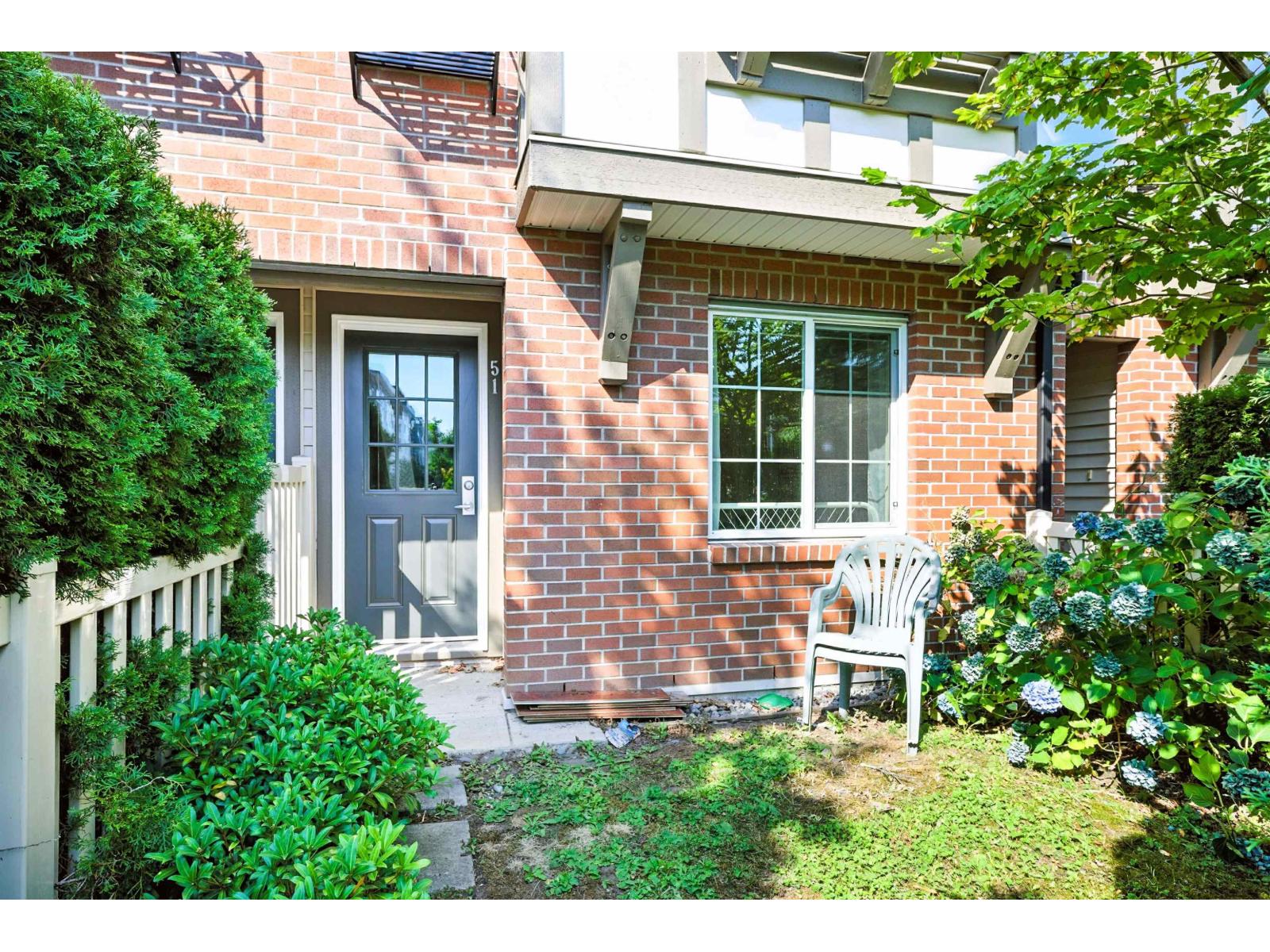 Photo 5 of 51 20875 80 Avenue, Langley BC