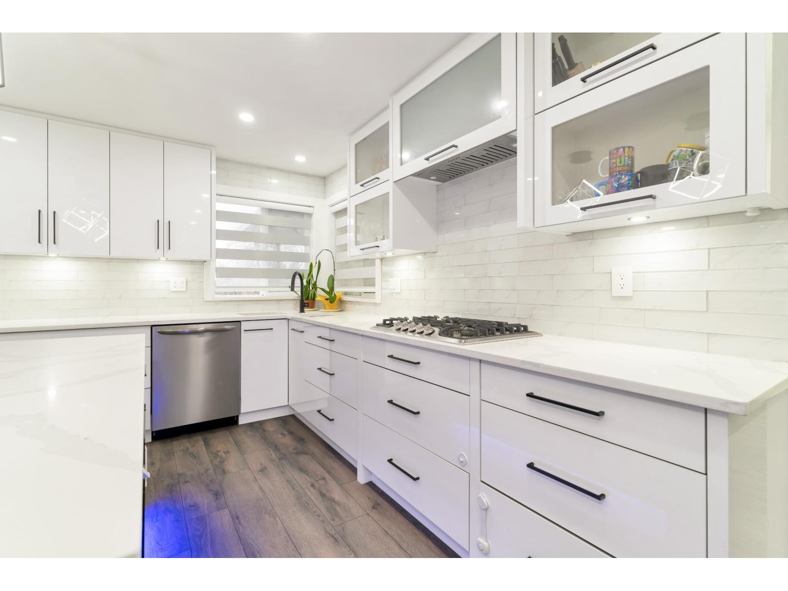 Photo 6 of 7794 141 B Street, Surrey BC