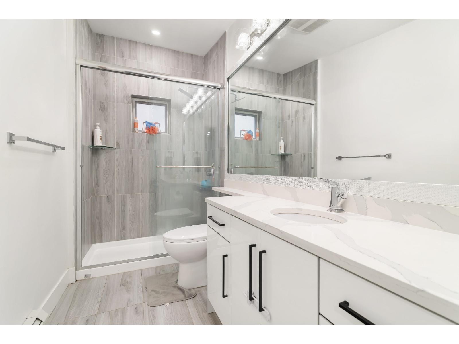 Photo 17 of 7794 141 B Street, Surrey BC