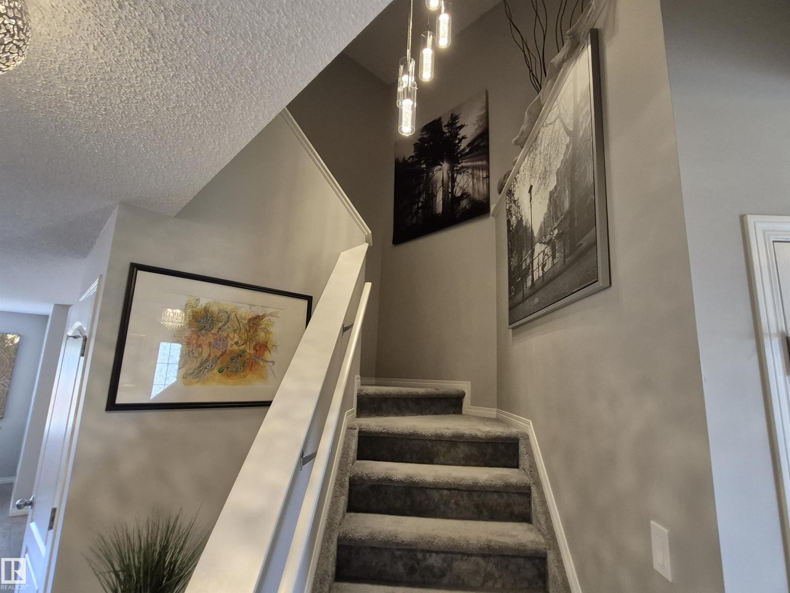 Photo 6 of 17023 38 St Nw, Edmonton AB