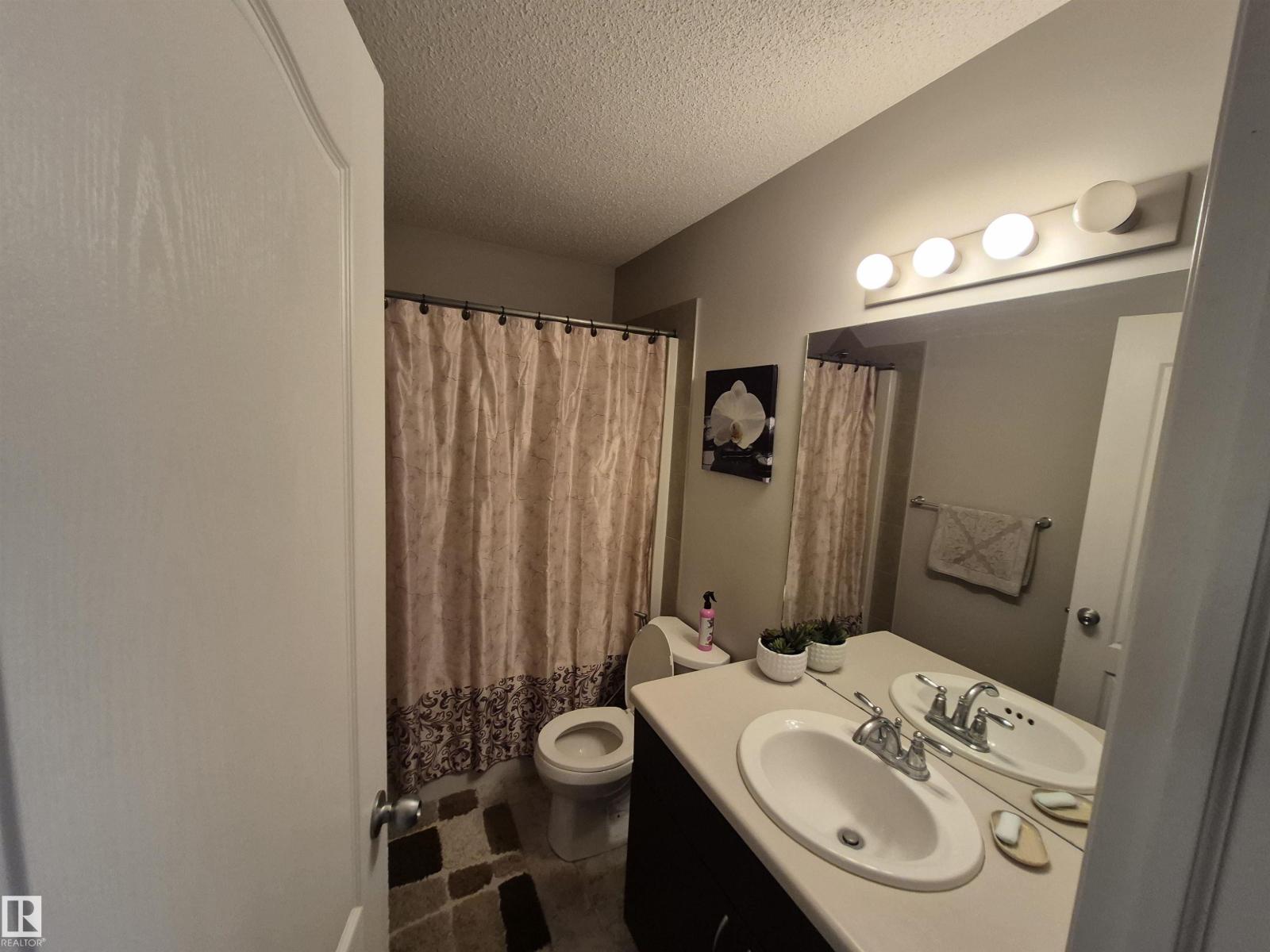 Photo 19 of 17023 38 St Nw, Edmonton AB