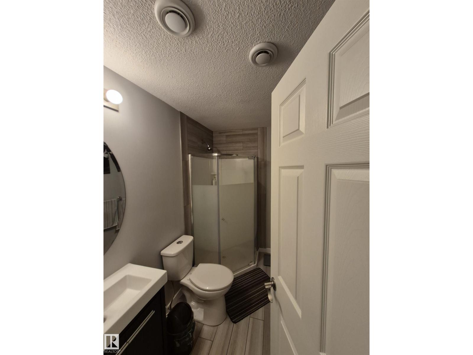 Photo 14 of 17023 38 St Nw, Edmonton AB