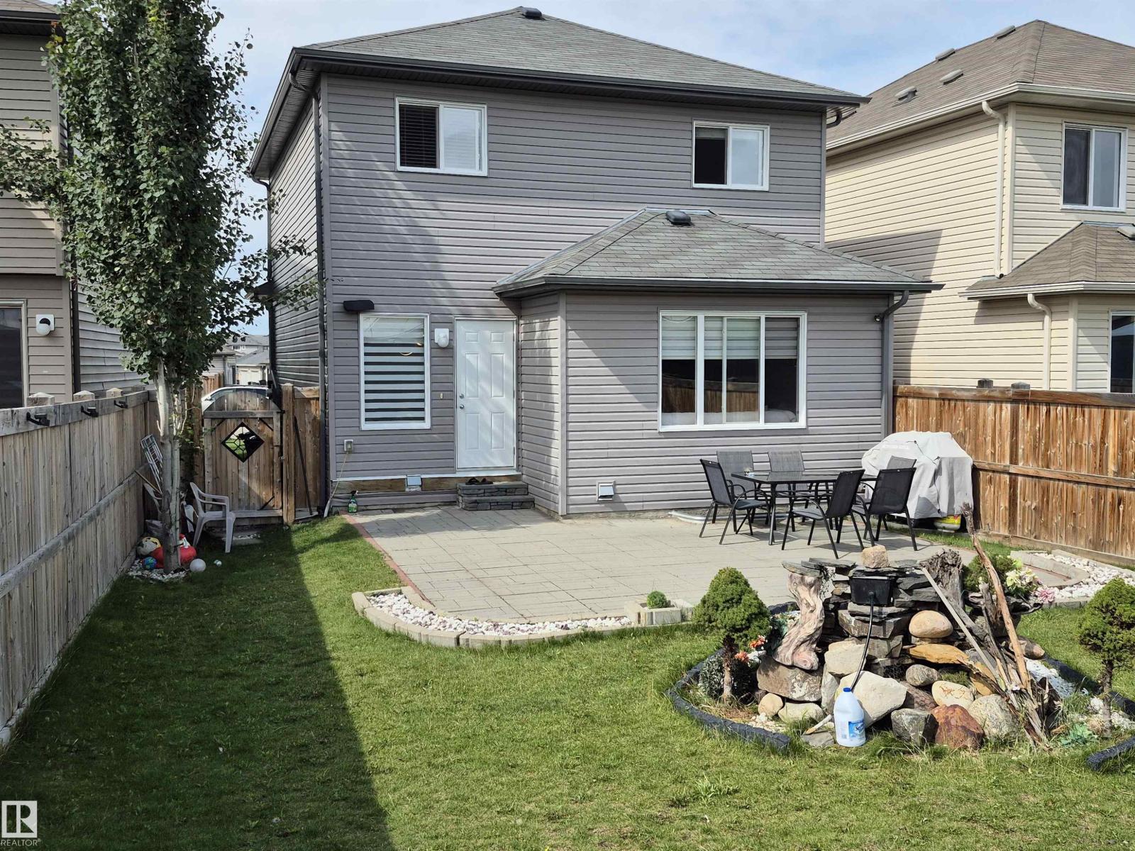 Photo 21 of 17023 38 St Nw, Edmonton AB