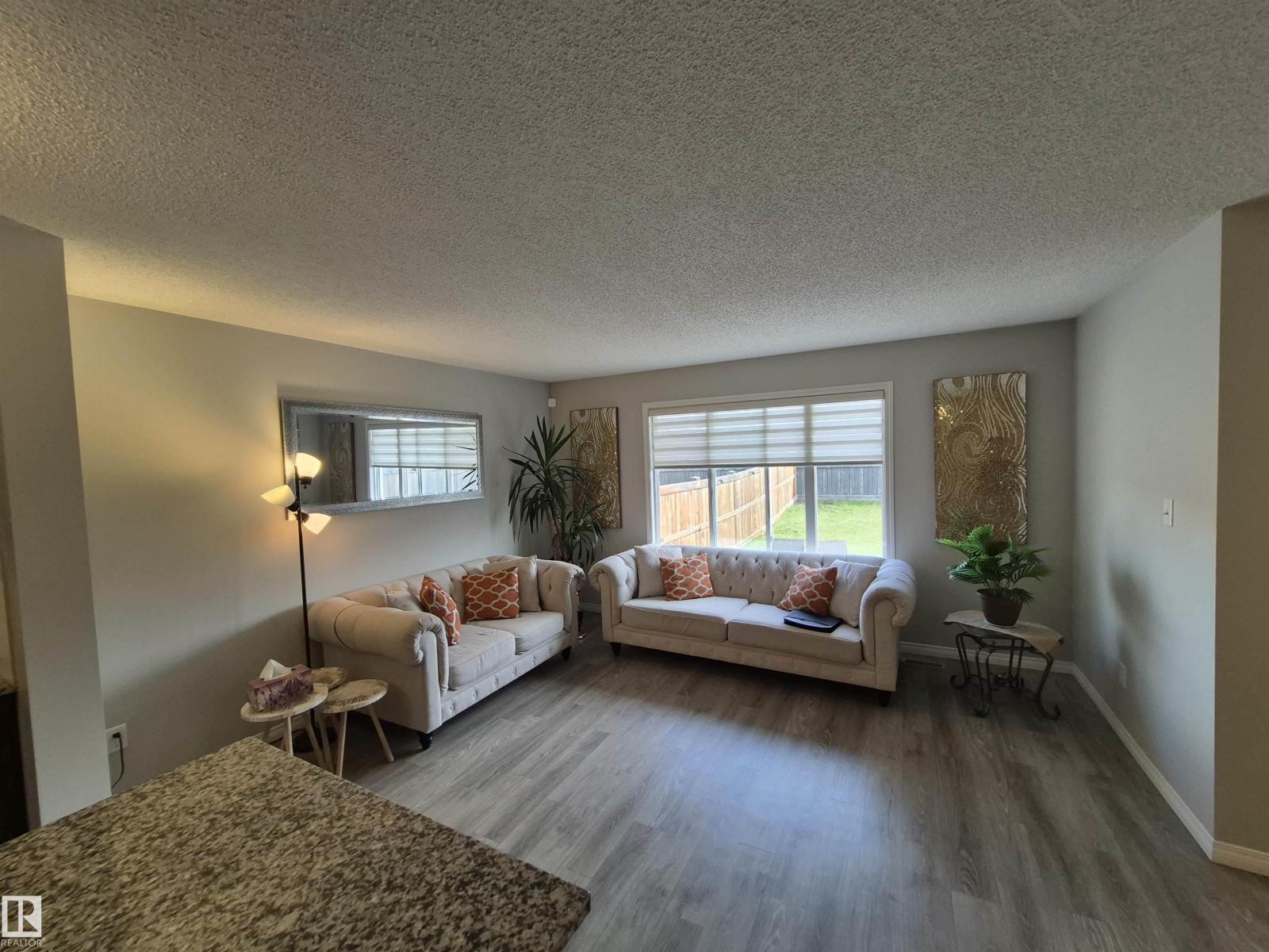 Photo 23 of 17023 38 St Nw, Edmonton AB