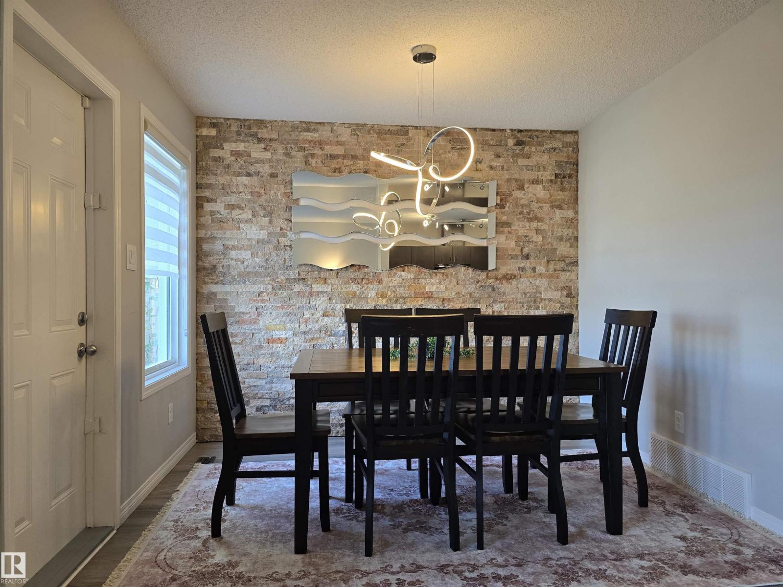 Photo 28 of 17023 38 St Nw, Edmonton AB