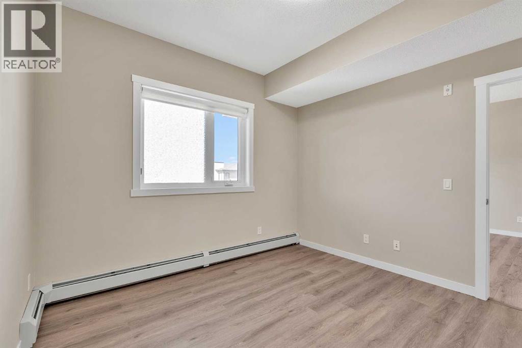 Single Family House for Sale in   Sherwood Square NW Sherwood Calgary 