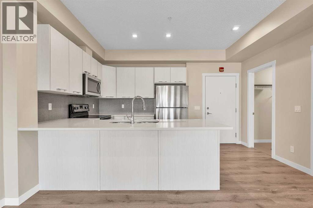 Single Family House for Sale in   Sherwood Square NW Sherwood Calgary 