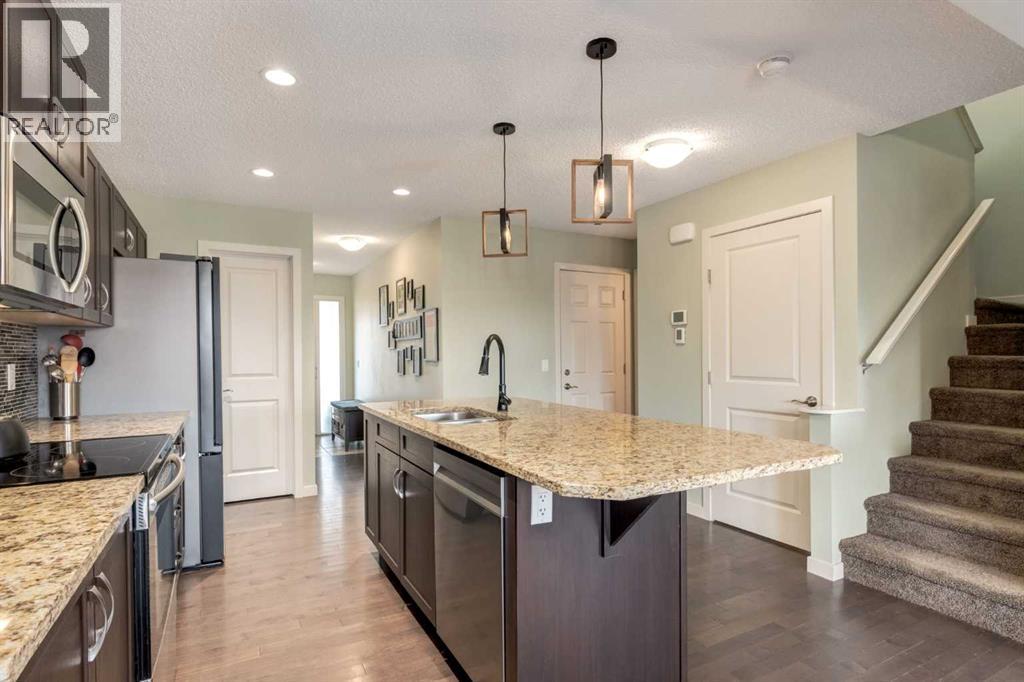 Photo 21 of 298 River Heights Crescent, Cochrane AB