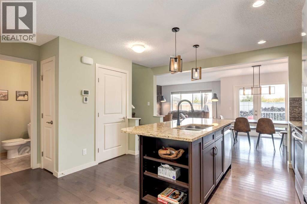 Photo 3 of 298 River Heights Crescent, Cochrane AB