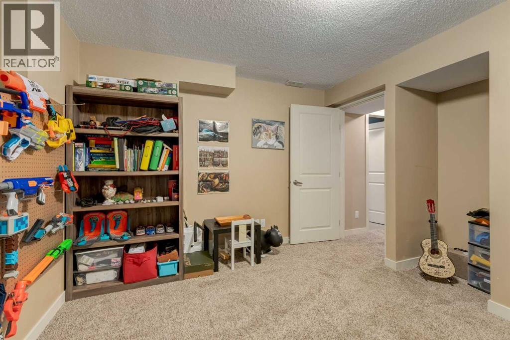 Photo 27 of 298 River Heights Crescent, Cochrane AB