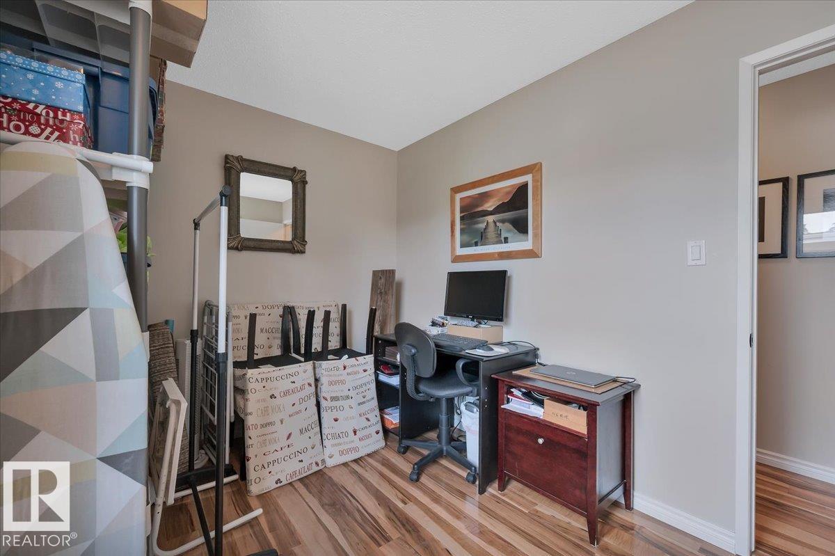 Photo 52 of 19 Lamoureux Pl, St Albert AB