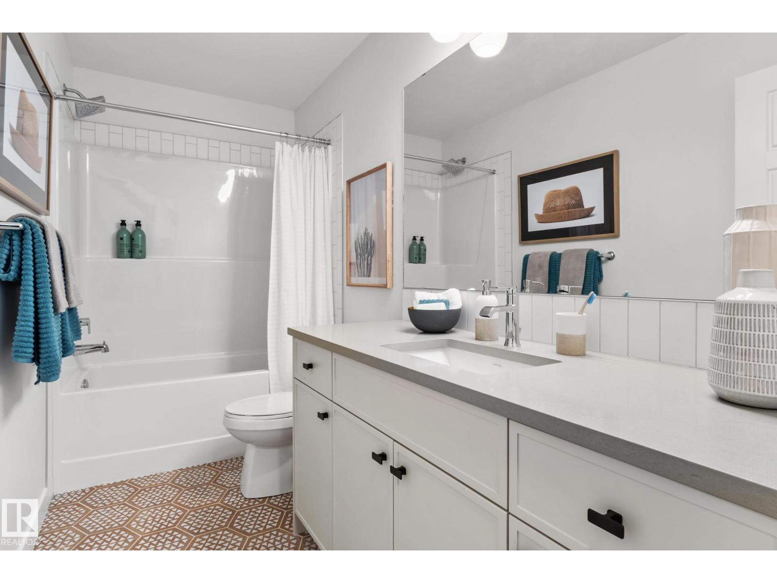 Photo 16 of 2130 Muckleplum Cr Sw, Edmonton AB