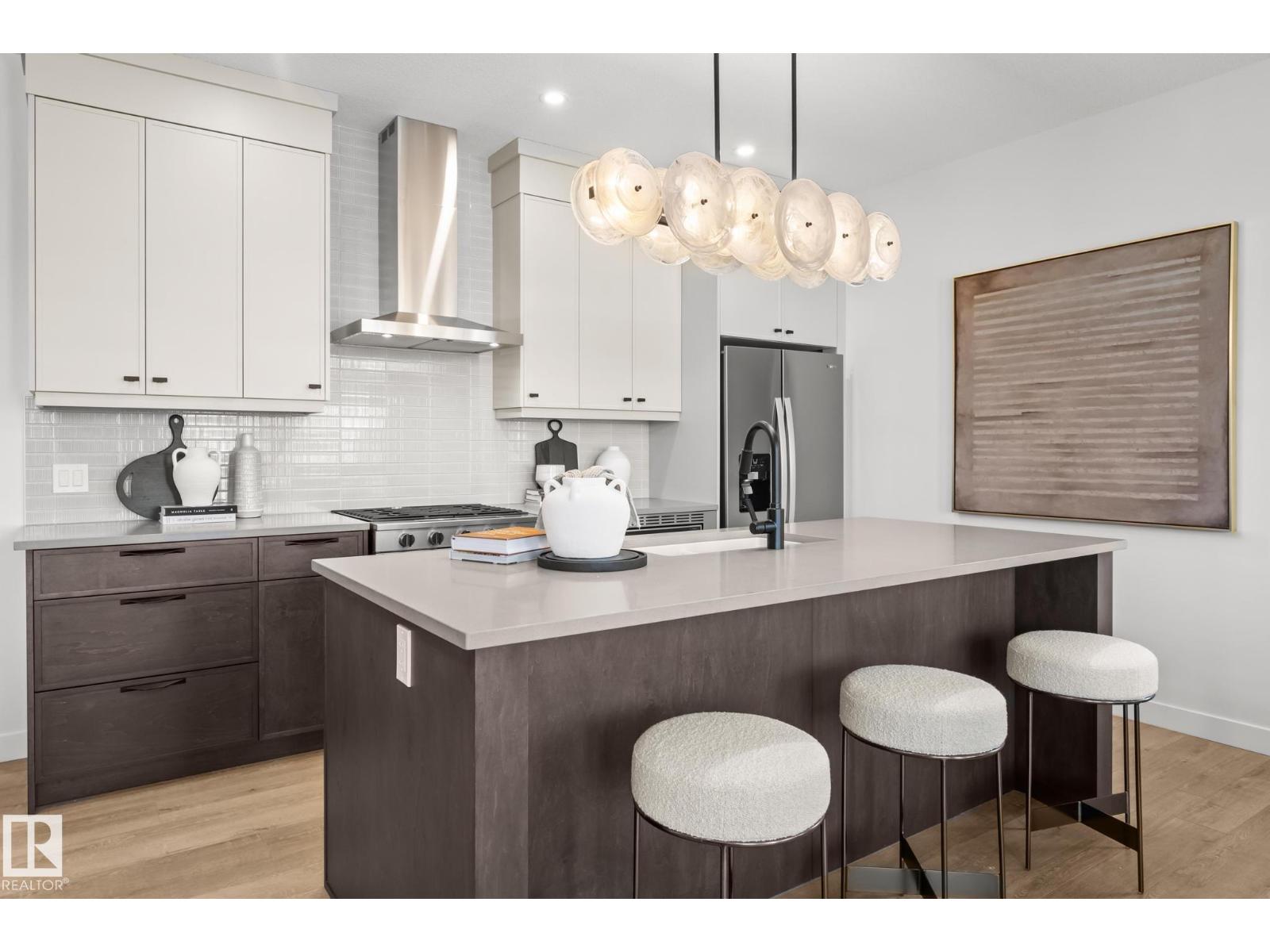Photo 3 of 2130 Muckleplum Cr Sw, Edmonton AB