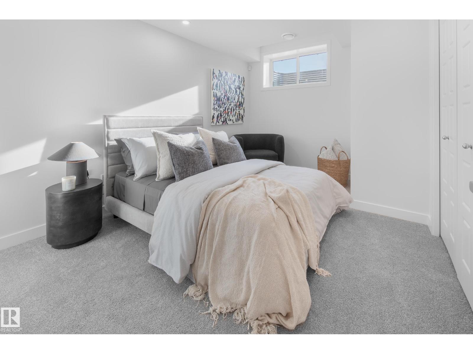 Photo 2 of 2222 Muckleplum Cr Sw, Edmonton AB