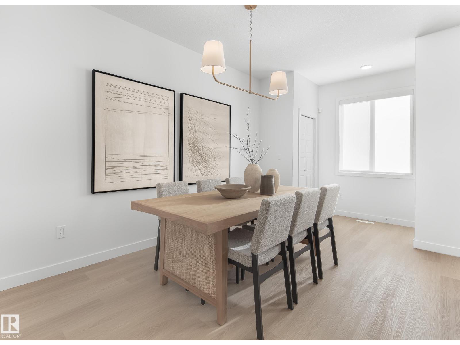 Photo 10 of 2222 Muckleplum Cr Sw, Edmonton AB