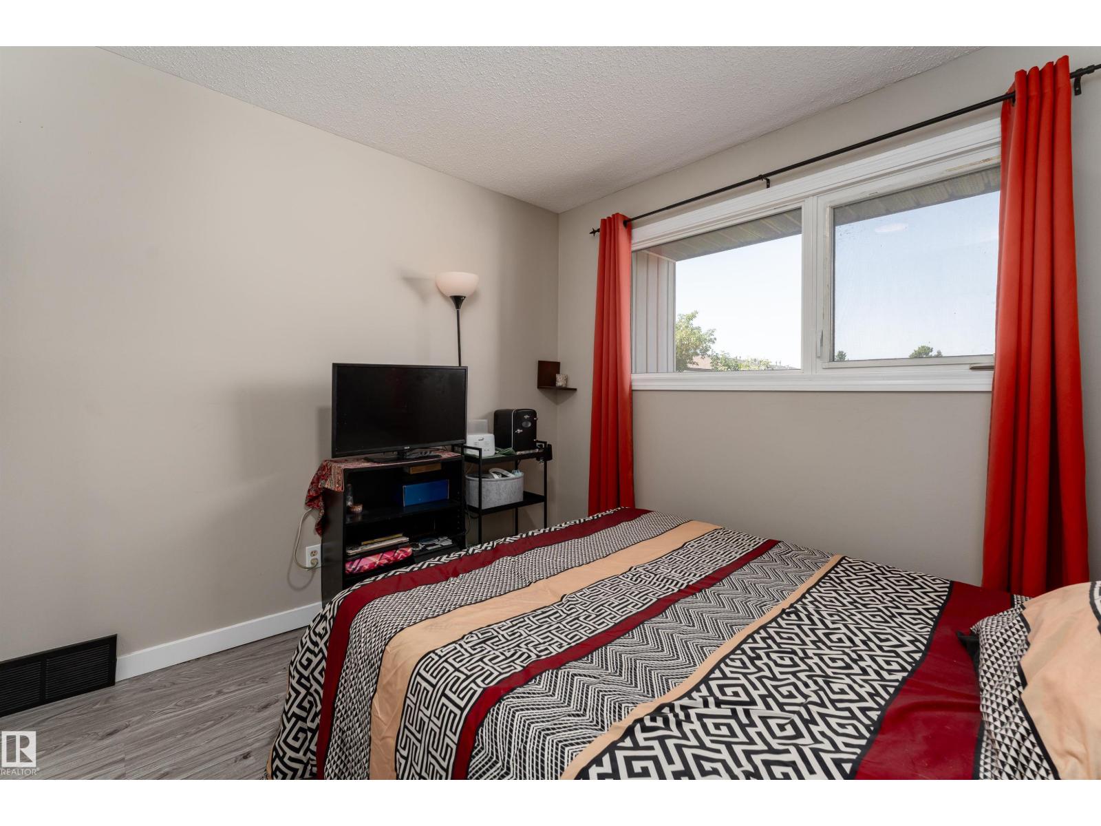 Photo 30 of 12 14230 80 St Nw, Edmonton AB