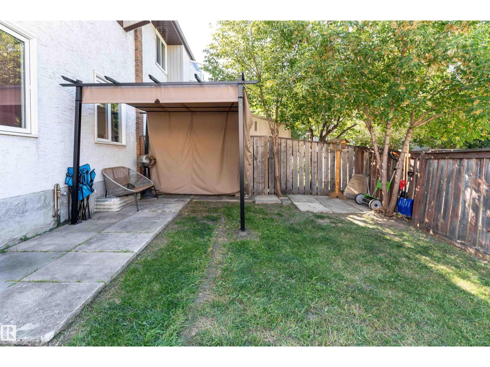 Photo 11 of 12 14230 80 St Nw, Edmonton AB