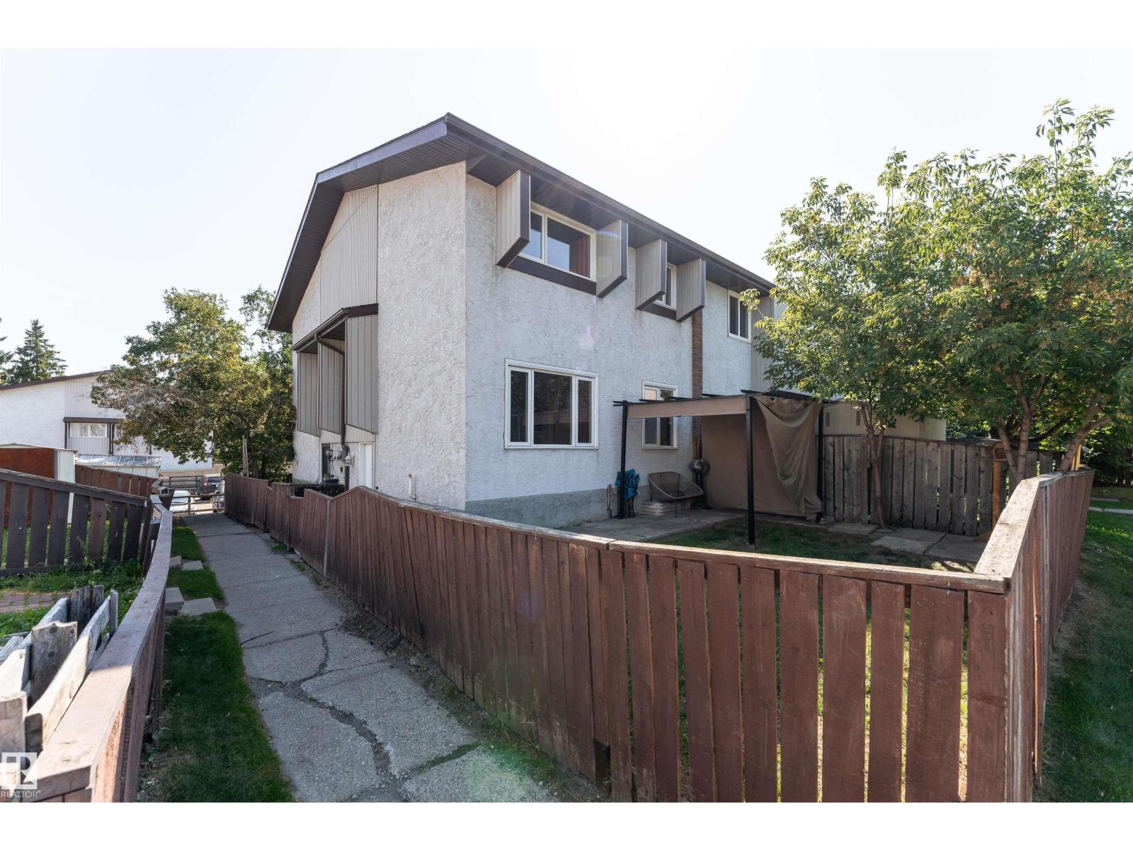 Photo 37 of 12 14230 80 St Nw, Edmonton AB