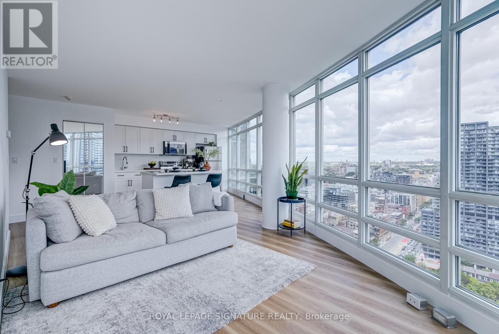 Photo 11 of 3909 397 Front Street W, Toronto ON