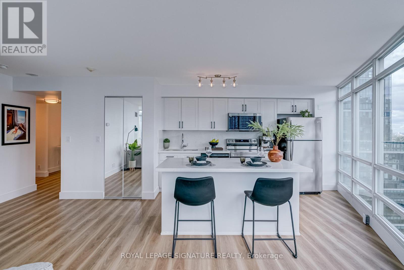 Photo 12 of 3909 397 Front Street W, Toronto ON