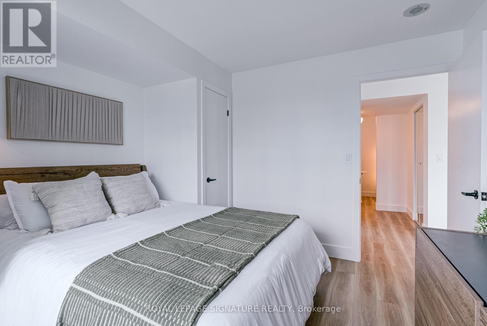 Photo 22 of 3909 397 Front Street W, Toronto ON