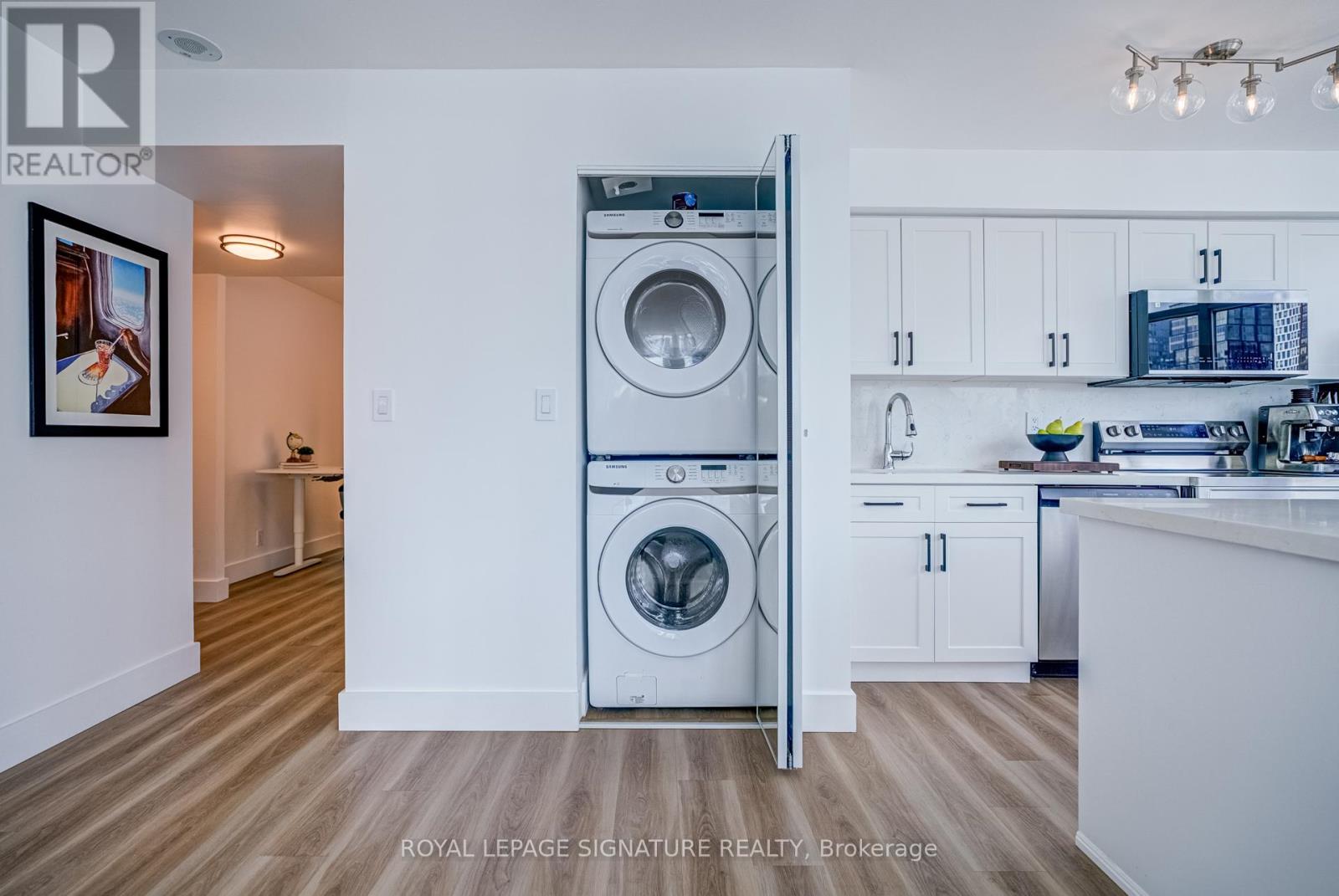 Photo 25 of 3909 397 Front Street W, Toronto ON