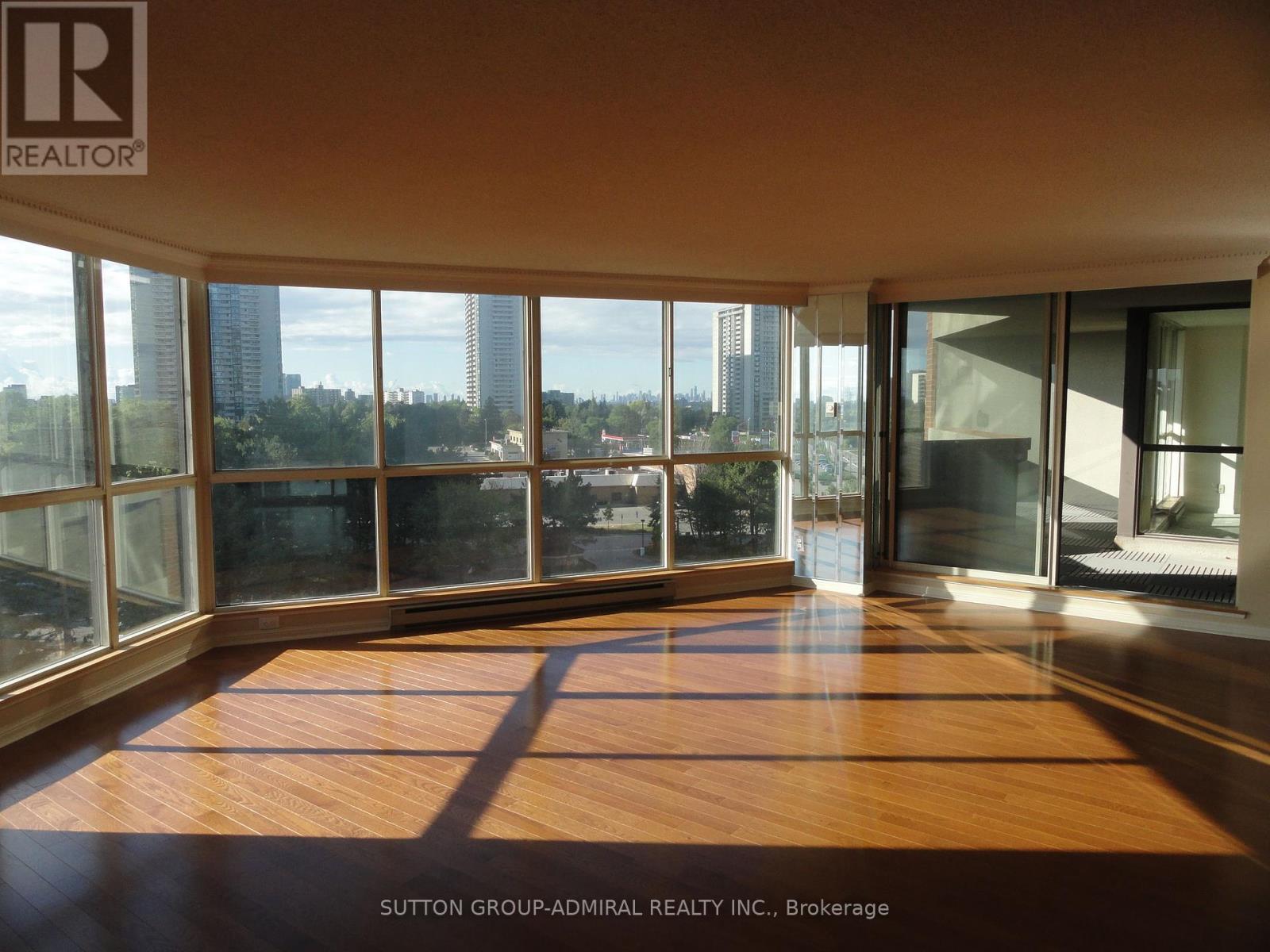 Photo 9 of 801 85 Skymark Drive, Toronto ON