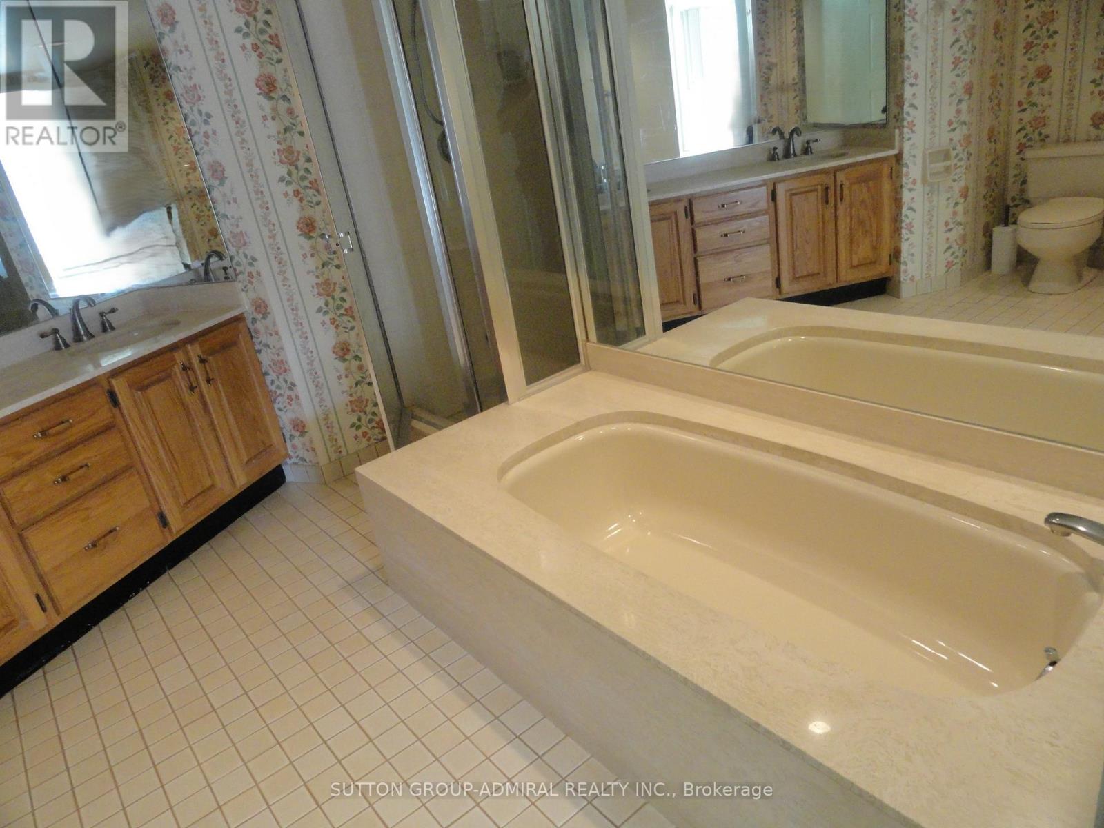 Photo 16 of 801 85 Skymark Drive, Toronto ON
