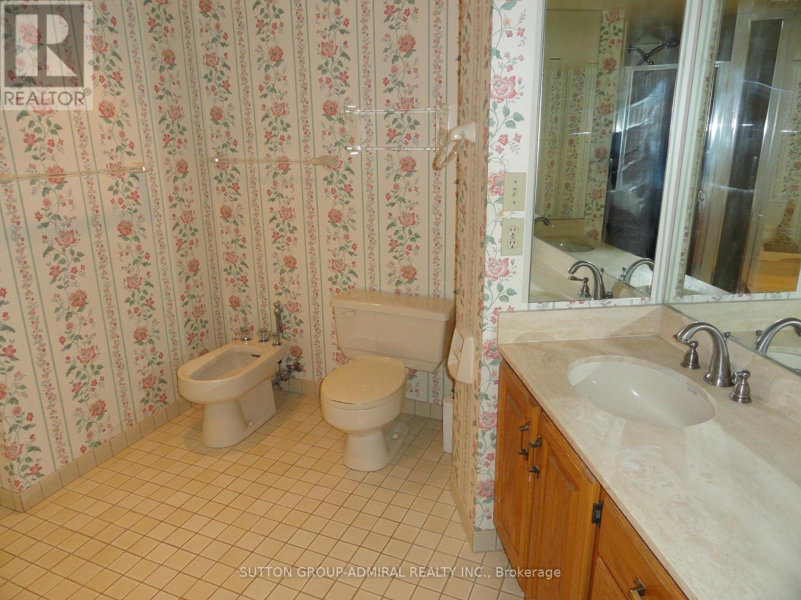 Photo 4 of 801 85 Skymark Drive, Toronto ON