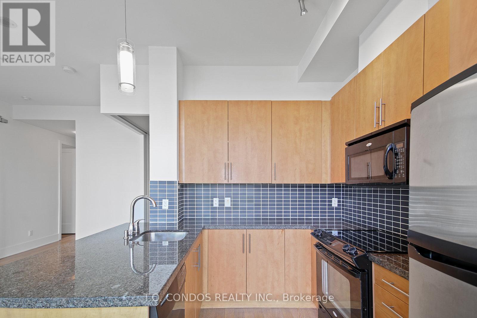 Photo 21 of 523 120 Homewood Avenue, Toronto ON