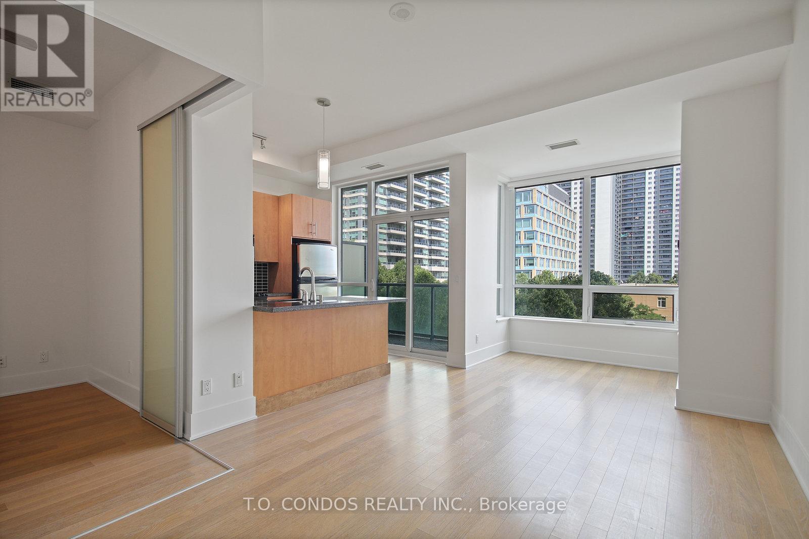 Photo 31 of 523 120 Homewood Avenue, Toronto ON