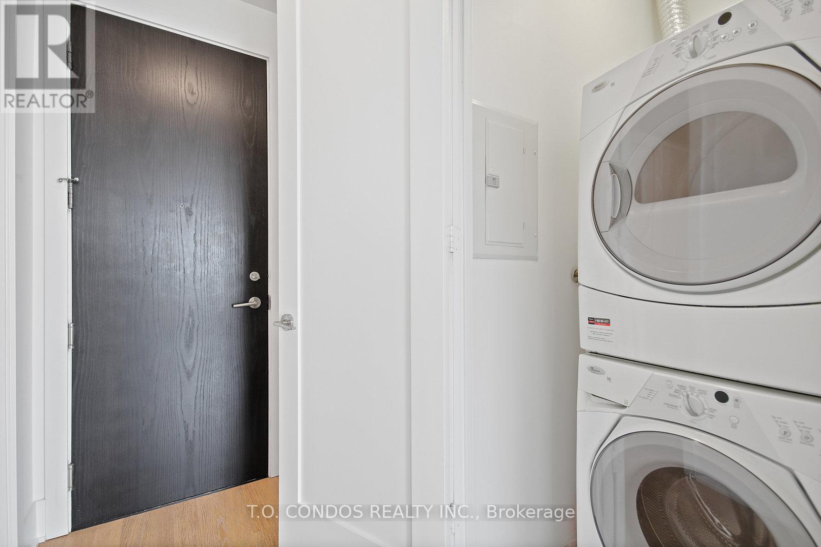 Photo 16 of 523 120 Homewood Avenue, Toronto ON