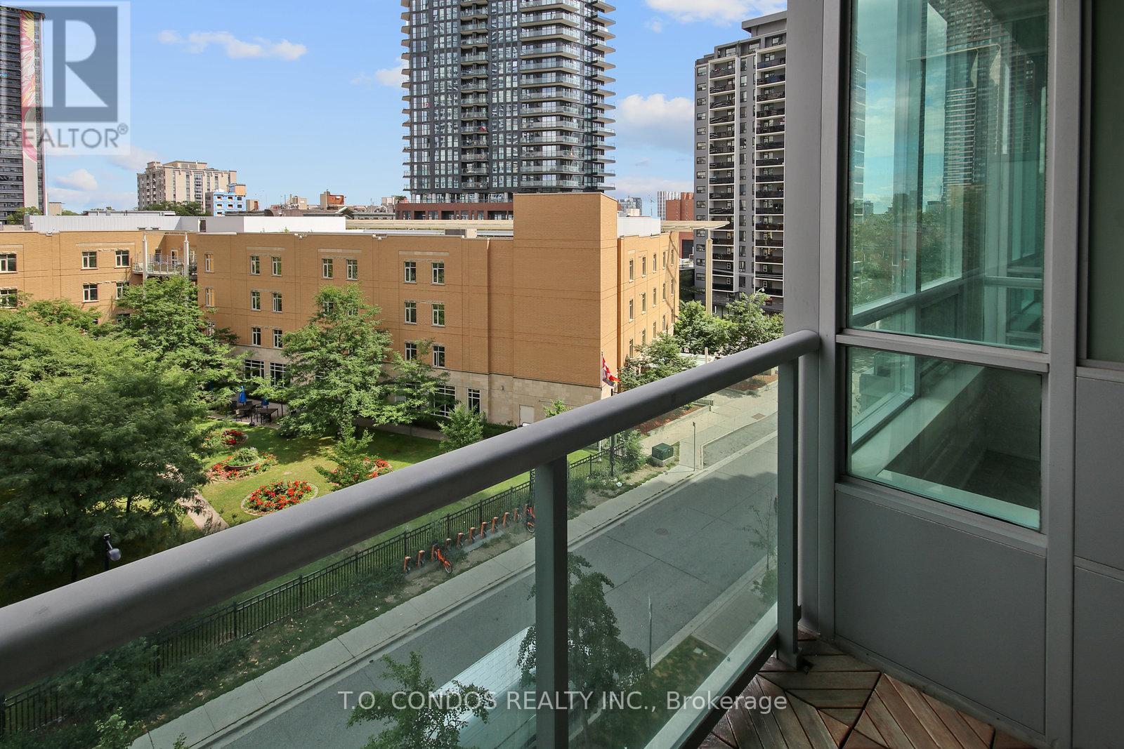Photo 9 of 523 120 Homewood Avenue, Toronto ON